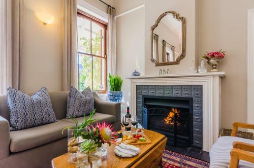 Hostal Bonne Esperance Guest House