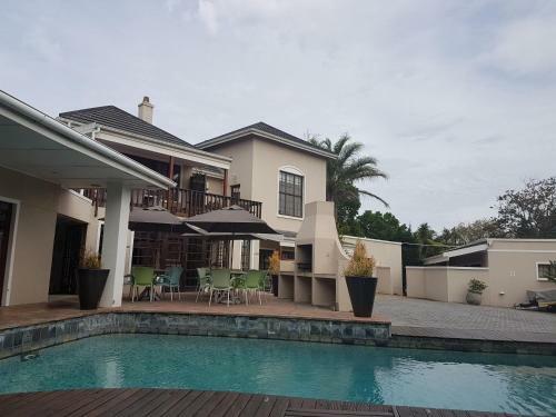 Hostal Sir Roys Guest House