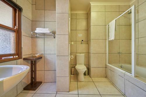 Hostal 84 On Fourth Guest House