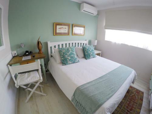 Bed & Breakfast Dolphin Inn Guesthouse
