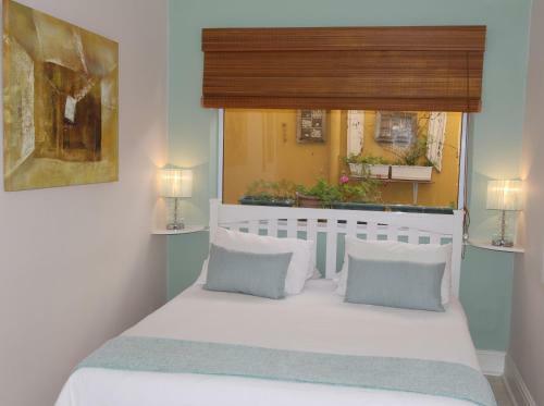 Bed & Breakfast Dolphin Inn Guesthouse
