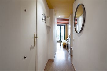 Inside-bcn Vidreria Apartments