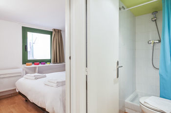 Inside-bcn Vidreria Apartments