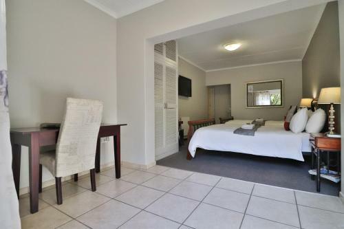Hostal Fin And Feather Guesthouse
