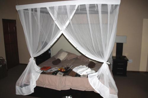 Bed & Breakfast River House