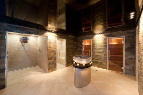 Aparthotel Hotel Hemizeus & Iremia Spa