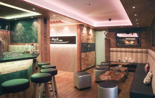 Aparthotel Hotel Hemizeus & Iremia Spa