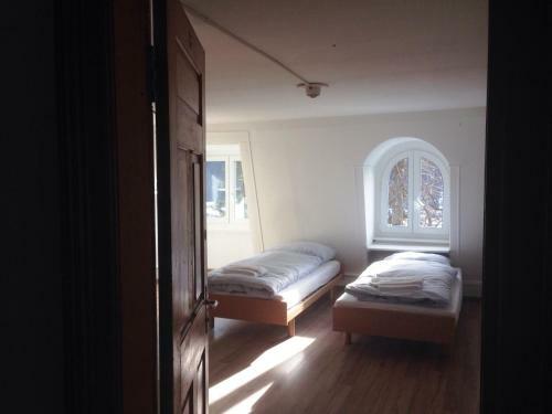 Hostal Villa Zentrum Haus Davos