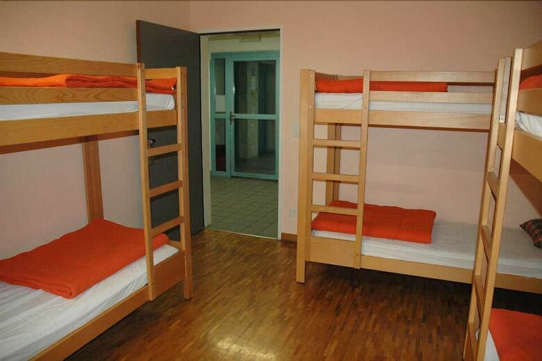 Geneva Hostel