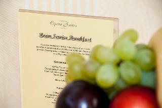 Pension Opera Suites