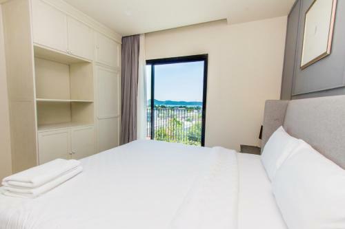 Apartamentos Dlux Condominium Phuket