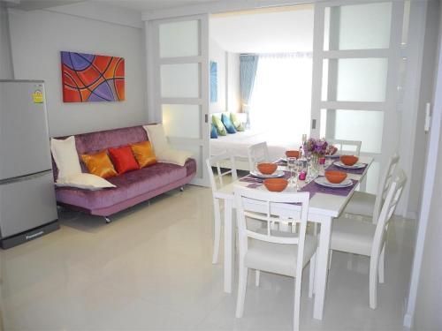 Kata Plaza 1 Bedroom Centrical Apartment