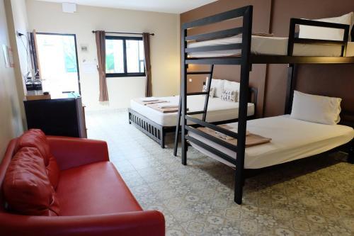 Warm Well Hostel