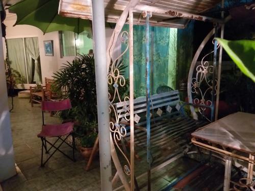 Hostal Srikrung Guesthouse