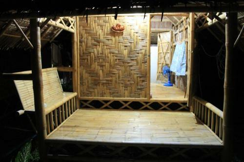 Hostal Bamboo Hut Bangalow