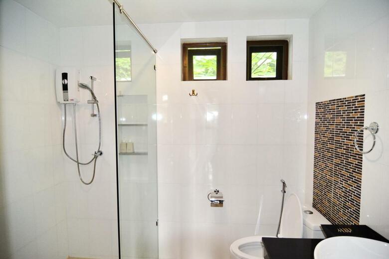 Hotel Arthaya Villas