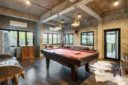 Riverside Luxury Pool Villa 88 Place Chiang Mai