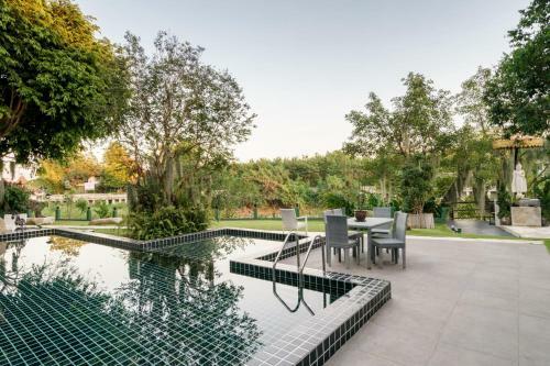 Riverside Luxury Pool Villa 88 Place Chiang Mai