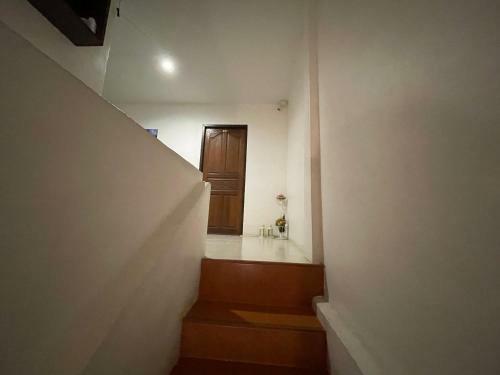 Hotel Nawaporn Place