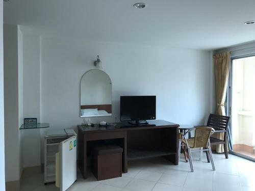 Hotel Baan Petcharat