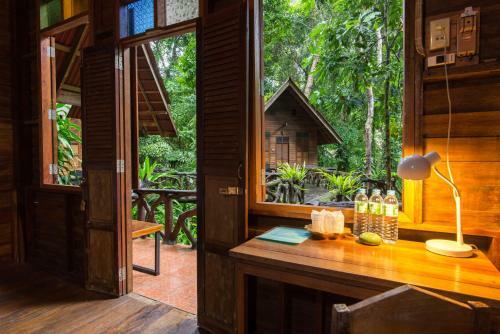 Hotel Art's Riverview Lodge