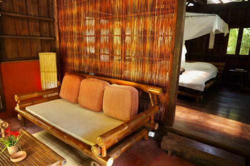 Hotel Naga Hill Resort