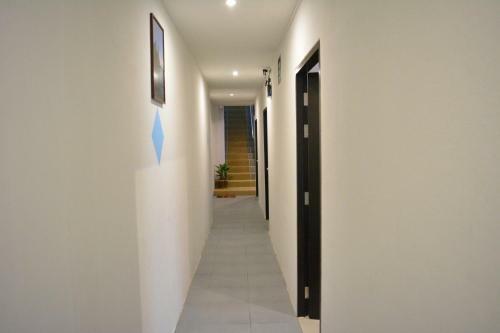 Hostal Zzeehouse