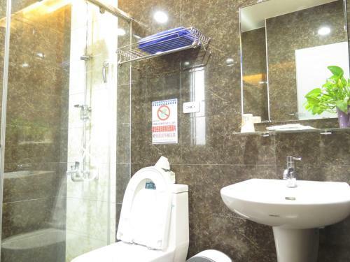 Hostal Chaopingjia Fengge Guesthouse