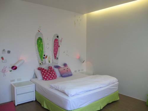 Hostal Chaopingjia Fengge Guesthouse