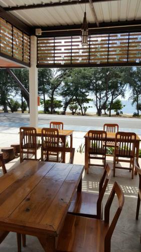 Bed & Breakfast Yellow House Rayong