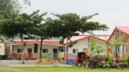 J Lin Hostel