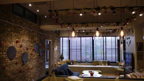 Comma Hostel
