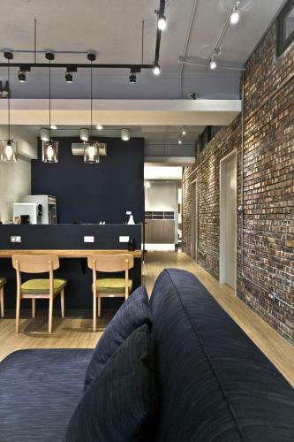 Comma Hostel
