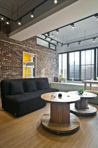 Comma Hostel