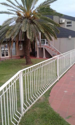 Hostal Zinzanathi Guesthouse