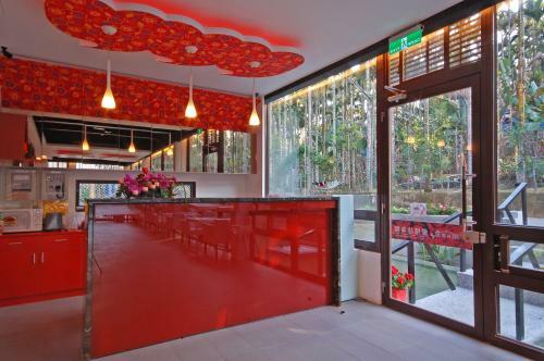 Full House Homestay