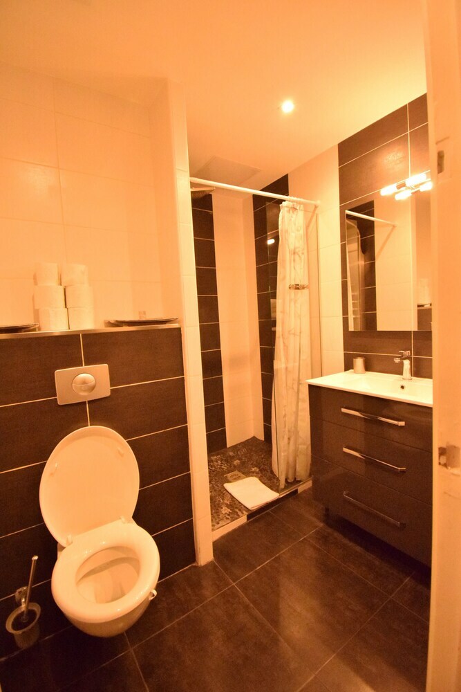 Hotel Azur Cannes Le Romanesque