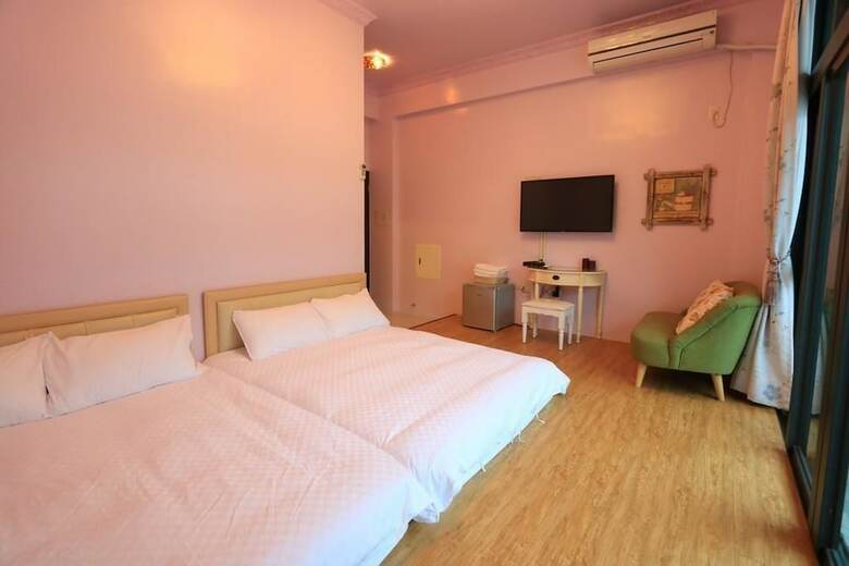 Bed & Breakfast Orange Cat Hostel