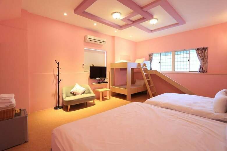 Bed & Breakfast Orange Cat Hostel