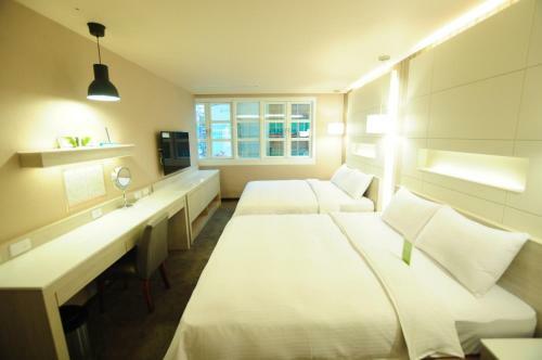 Kindness Hotel - Zhongshan Bade Branch