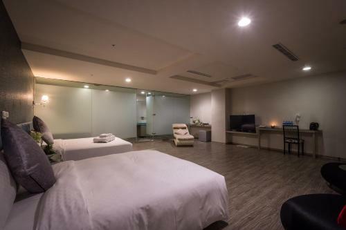 Posada Taipei Bridge Sparkle Hotel