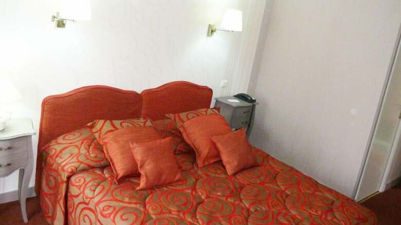 Hotel H�tel Le Gue Du Holme