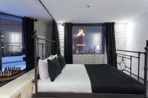Check Inn Suite Hotel & Spa