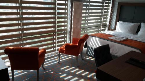 Onyx Business Hotel