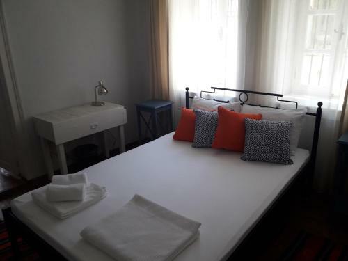 Hostal Madra House