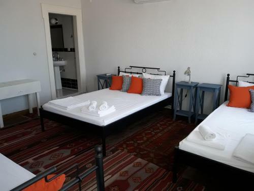 Hostal Madra House