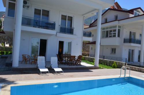 New Age Villa Anch