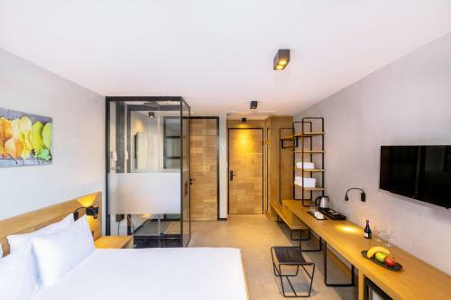 The S, Ascend Hotel Collection