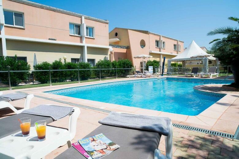 Ariane Hotel