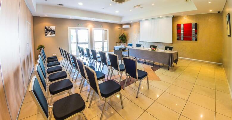 Ariane Hotel